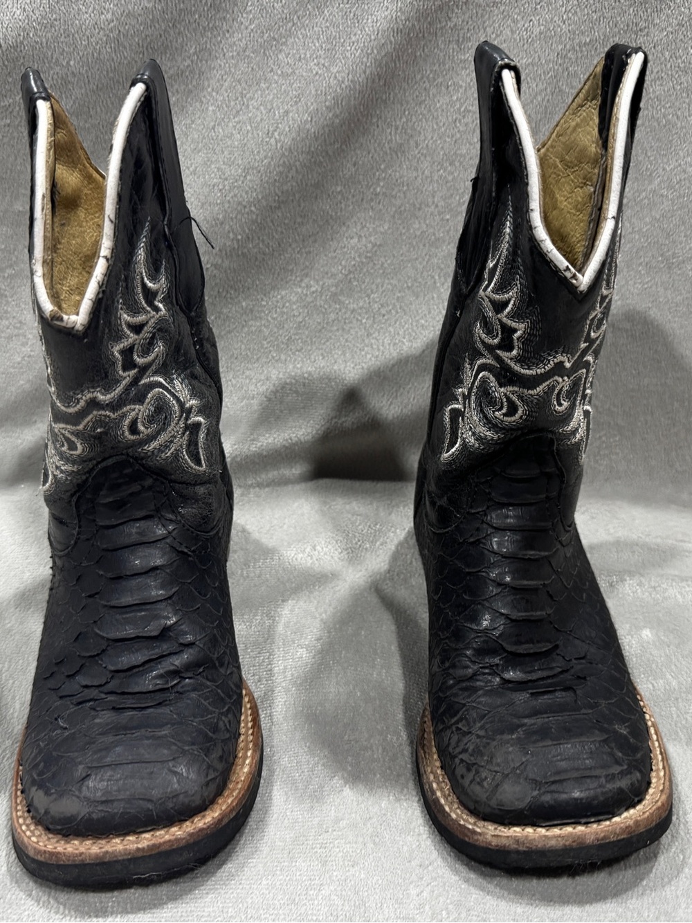 Chavez Black Pyhton exotic Leather Western Boots with White Stitching boys size